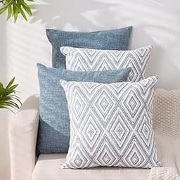 Best Throw Pillows for Cozy Sofas and Beds 2026